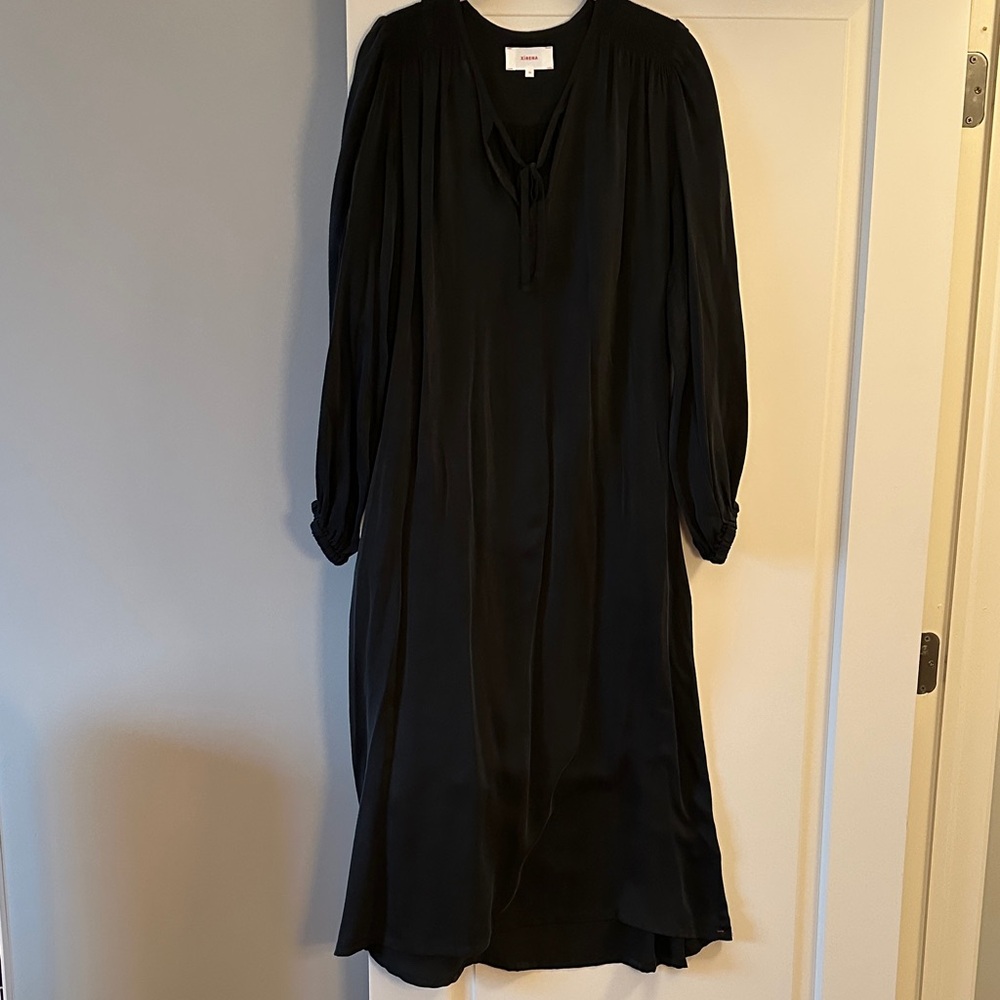 XiRENA Black Long Sleeve Dress
